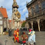 Bremen-lebendige-Bremer-Stadtmusikaten-225x300-2.jpg