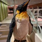 Hanseatic-Restaurat-Pinguin-Deko-225x300-2.jpg