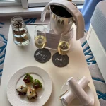 Zur-Begruessung-Champagner-und-Canapees-Closeup-rotated.jpg-2.webp