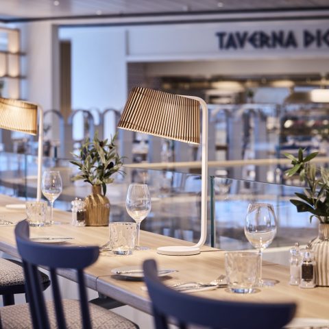 Taverna Dionysos auf der Mein Schiff Relax / Flow