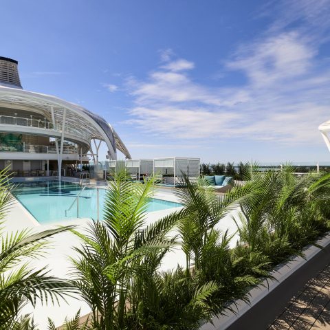 Pooldeck der Mein Schiff Flow